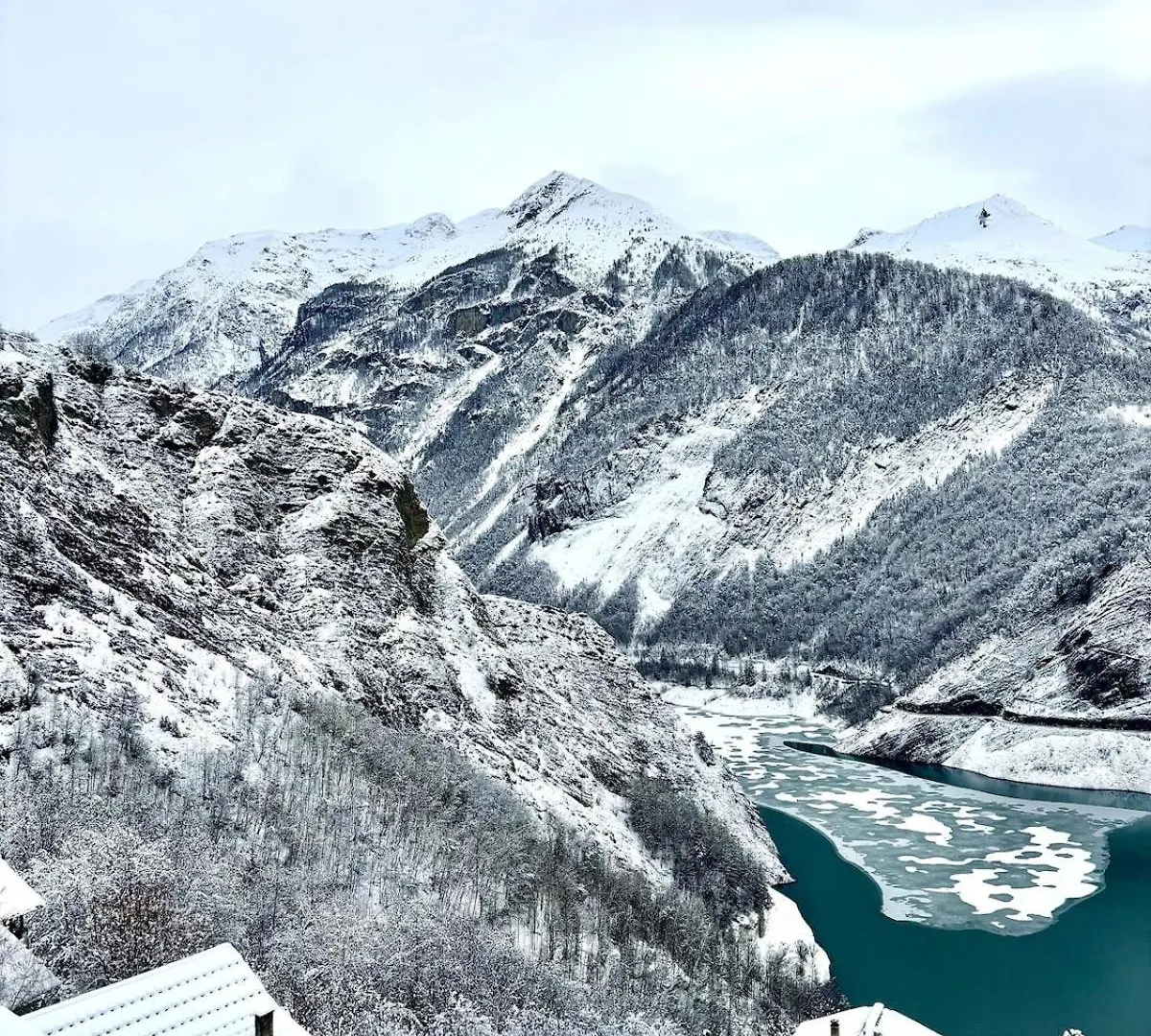 Gite L'Emparis A 10 Minutes Des Deux-Alpes Mizoen 0*,  France